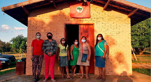 Produtoras rurais do pré-assentamento Elizabeth Teixeira, em Limeira (Foto: Reprodução)