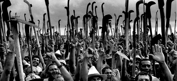 Manifestação de lavradores das Ligas Camponesas: a questão agrária estava na pauta das reformas de base propostas por João Goulart (Foto: Joédson Alves/Agência Brasil)