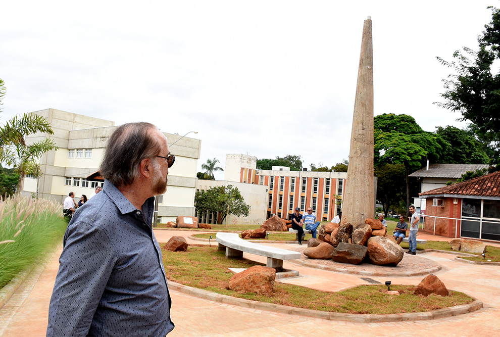 Filho de Zeferino Vaz, Sérgio Marnio Gandra, ao visitar o novo memorial: importância do resgate da memória